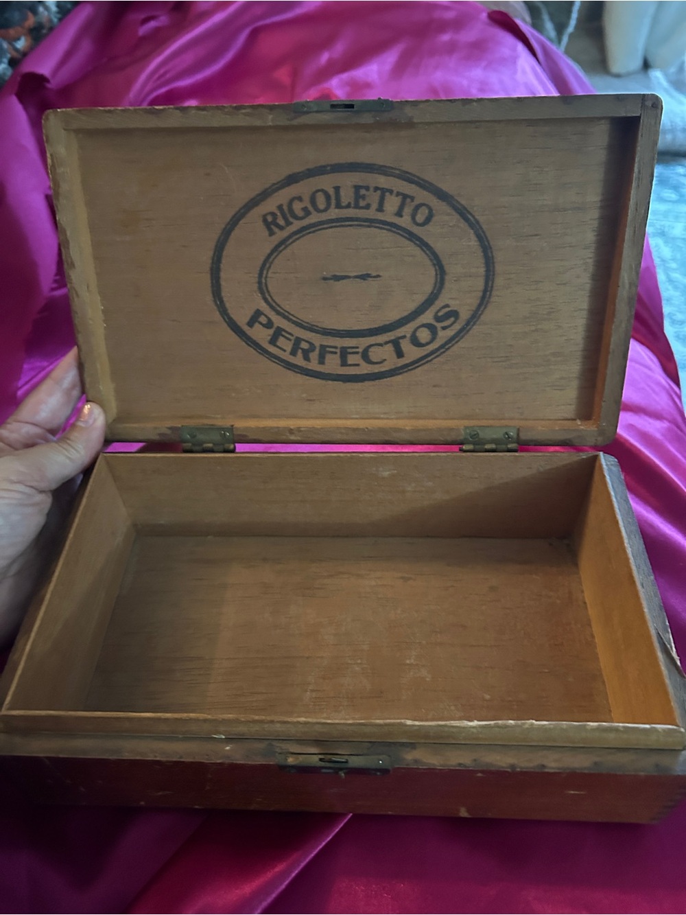 Vintage Wooden Cigar Box.